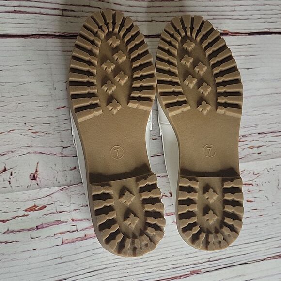 A NEW DAY Danica Off White Lug Sole Loafers Size 7 NWOT - Picture 8 of 8